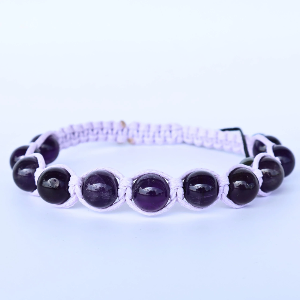 Ametistul: 5 beneficii pentru care sa il alegi 2 Ametistul: 5 beneficii pentru care sa il alegi
https://magiapietrelor.ro/produs/bratara-handmade-cu-ametist-reglabila-sfere-de-8mm/
